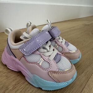 Toddler sneakers size 5